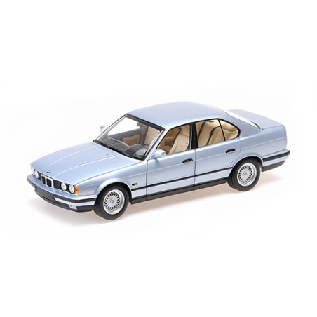 MINICHAMPS 1:18 BMW 535i (E34) 1988