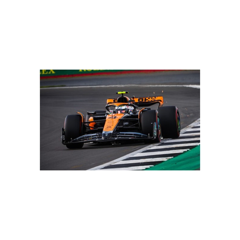 MINICHAMPS 1/18 McLaren MCL60 Norris Silverstone 2023 (%)