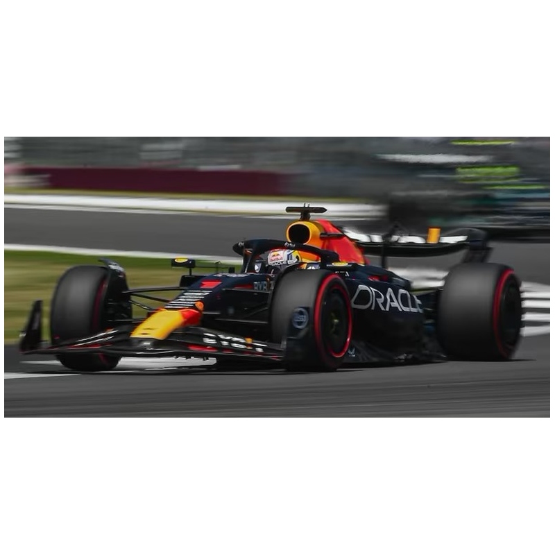 MINICHAMPS Red Bull RB19 Verstappen Vainqueur Silverstone 2023 (%)