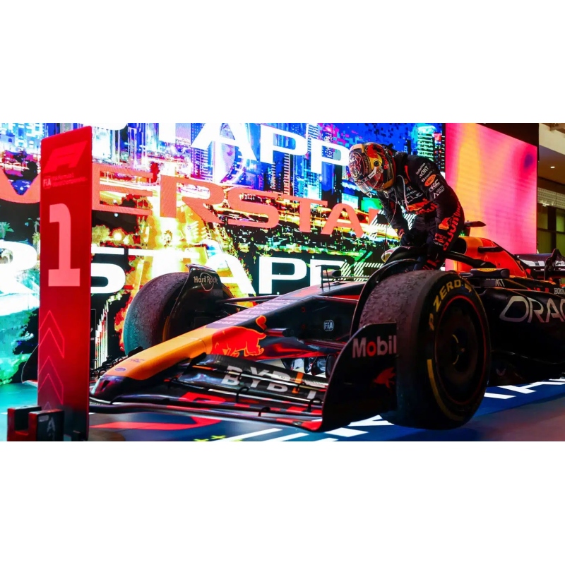 SPARK 1:18 Red Bull RB19 n°1 Verstappen World Champion Sprint race Qatar 2023  (%)
