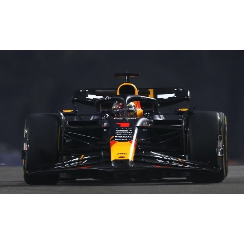 MINICHAMPS Red Bull RB19 Verstappen Vainqueur Abu Dhabi 2023 (%)