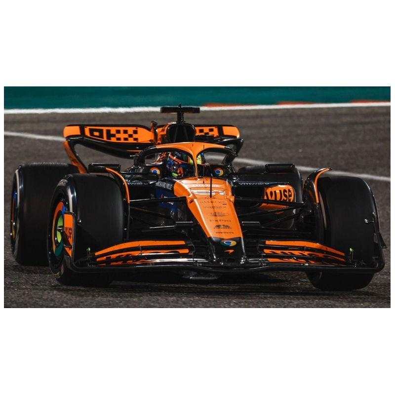 SPARK McLaren MCL38 n°81 Piastri Bahrain 2024 (%)