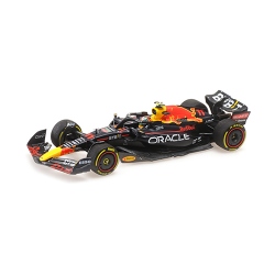 MINICHAMPS Red Bull RB18 Perez Hungaroring 2022