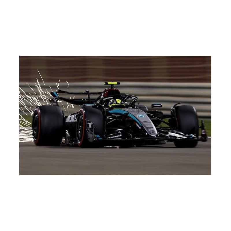 MINICHAMPS 1:18 Mercedes W15 Hamilton 2024 (%)